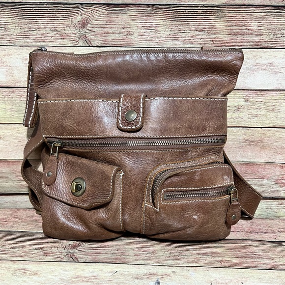 Roots Bags Roots Canada Brown Leather Messenger Bag Poshmark